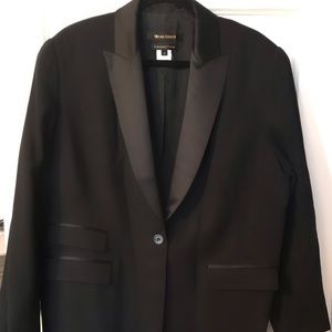 Tuxedo style black blazer